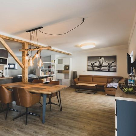 Modernes Loft Vor Den Toren Des Chiemgaus Tacherting Εξωτερικό φωτογραφία